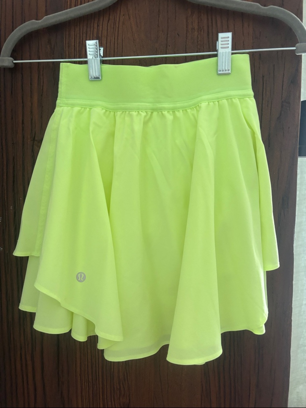 lululemon athletica Bright Lime/Yellow Pleated Mini Skirt - Picture 4 of 6